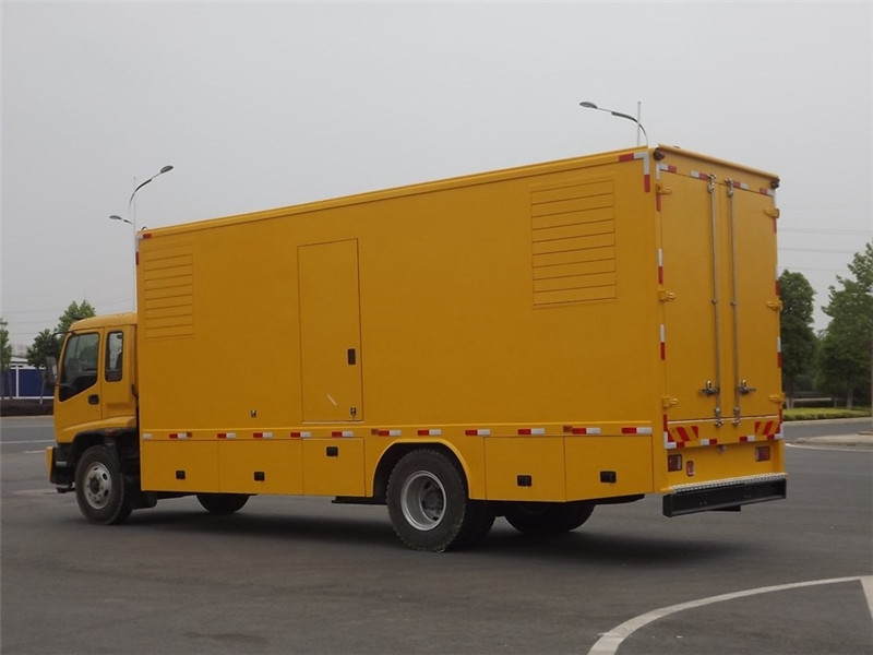 临湘发电车出租- 柴油发电机油箱怎么清洗