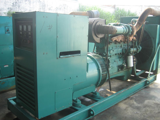 临湘租赁发电机- 发电机碳刷磨损的原因是什么