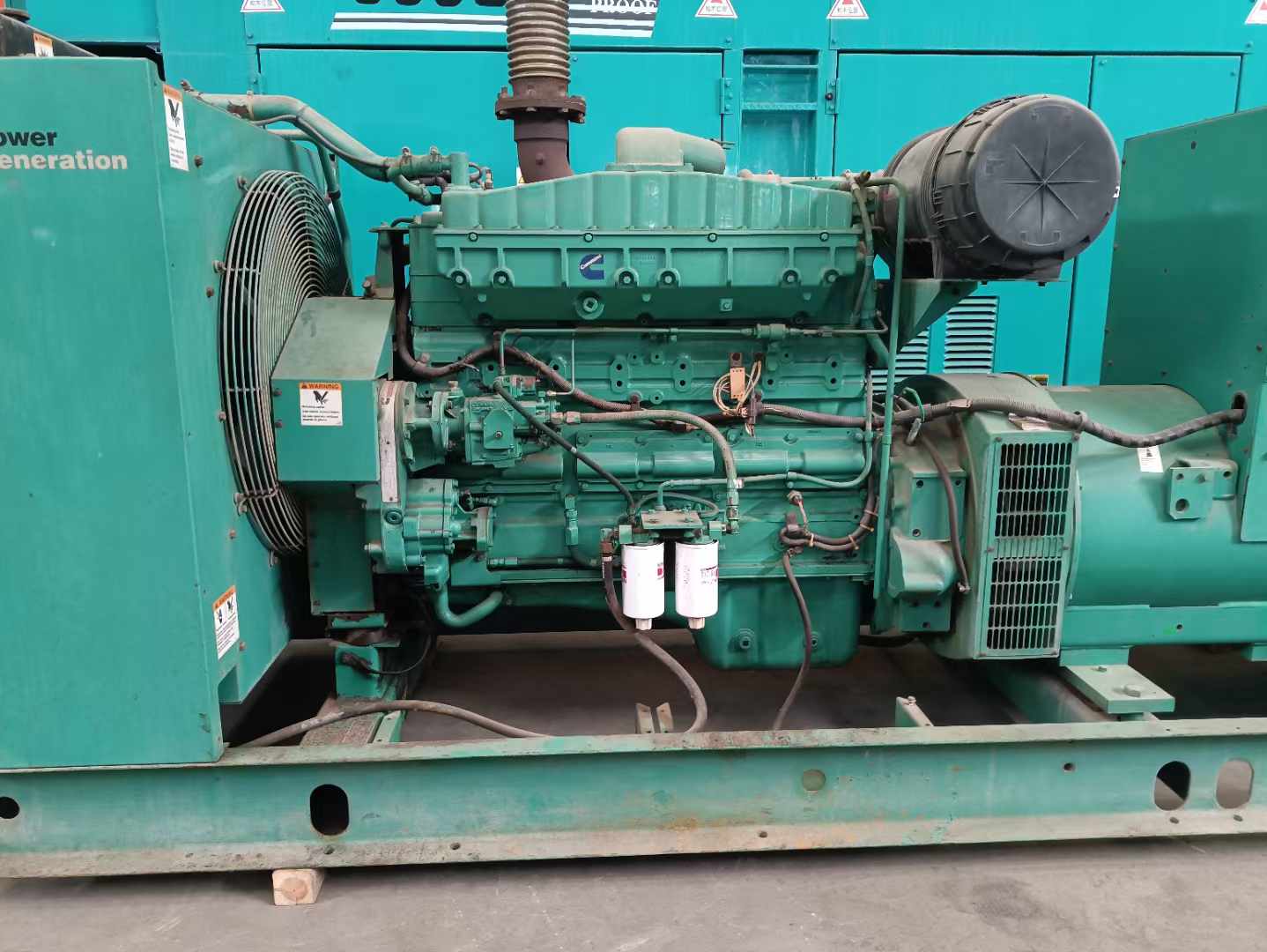 临湘过载会对 600kW 柴油发电机组造成哪些损害？