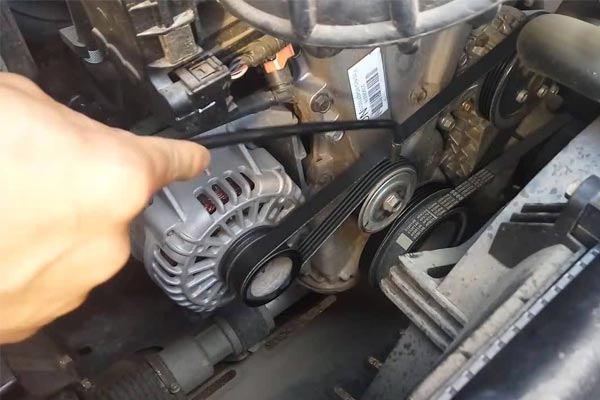 临湘转速传感器的工作原理是什么？