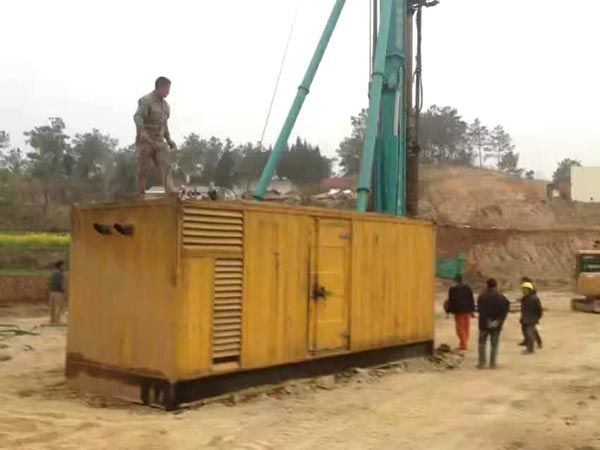 临湘如何判断水冷式机油散热器密封件是否需要更换？